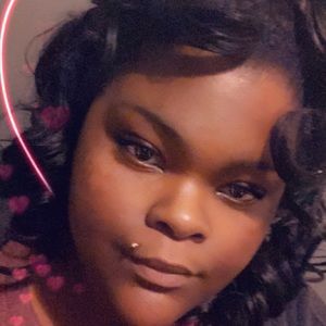 Meet your Posher, Joyce